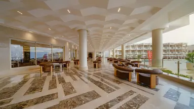 Sirena Beach Resort & Spa