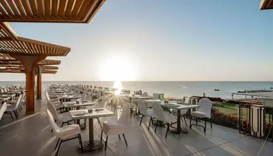 Sirena Beach Resort & Spa
