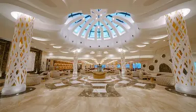 Sirena Beach Resort & Spa