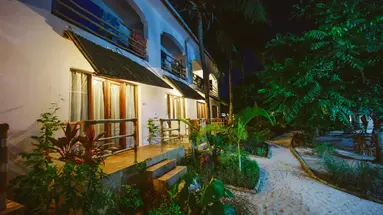 Siri Beach Lodge