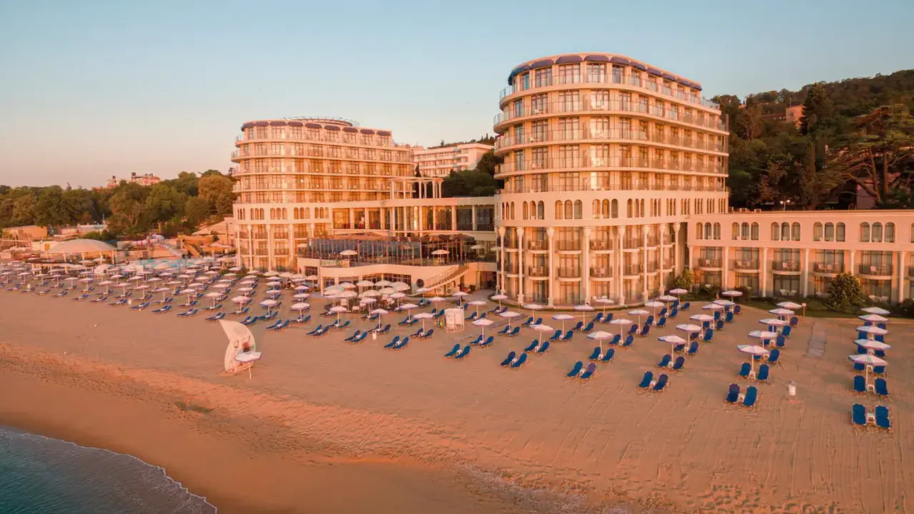 Sirius Beach