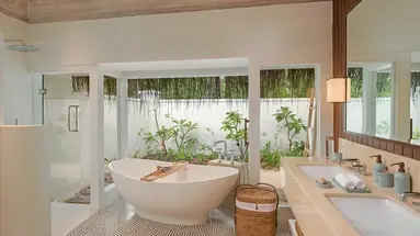 Six Senses Kanuhura (ex. Kanuhura Island Resort & Spa)