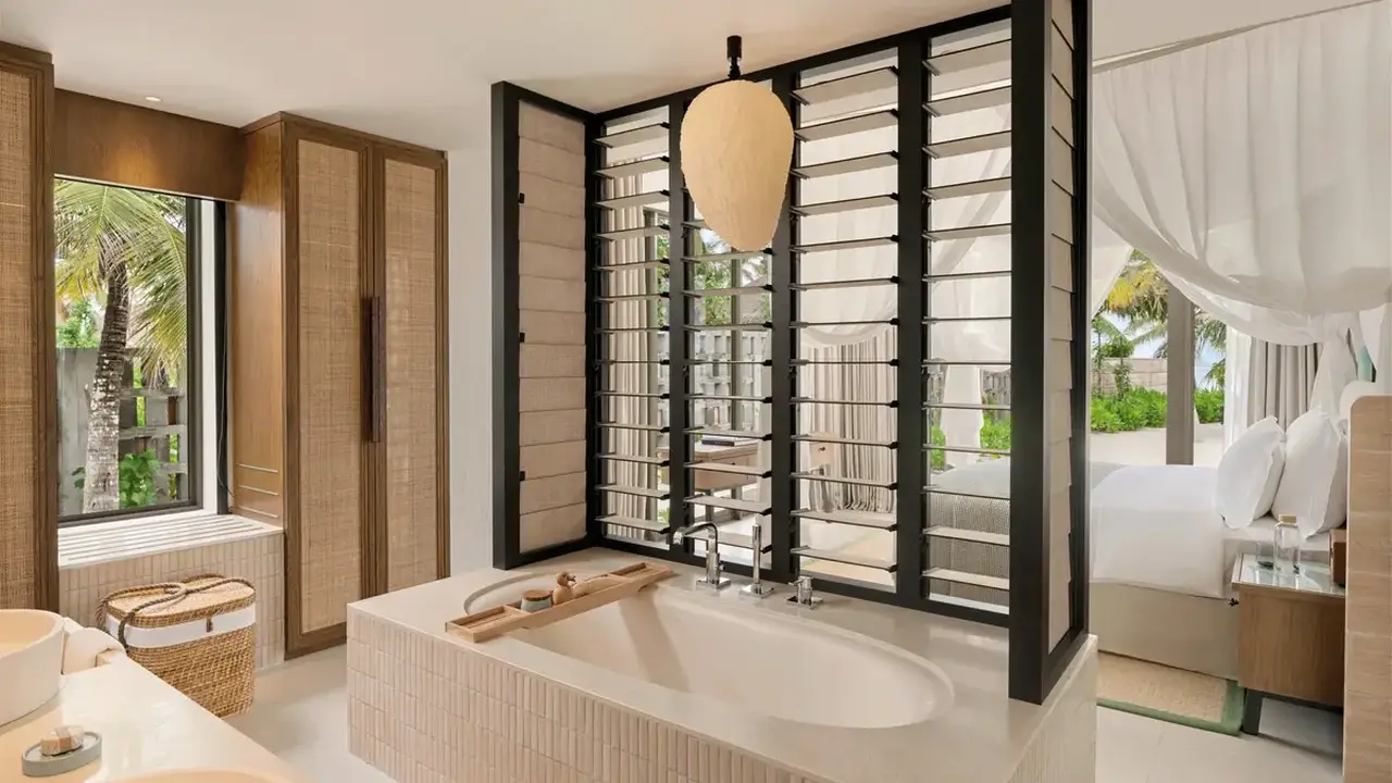 Six Senses Kanuhura (ex. Kanuhura Island Resort & Spa)
