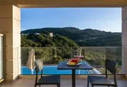 Sky View Suites (Vóvikes)