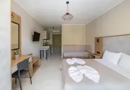 Sky View Suites (Vóvikes)
