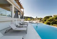 Sky View Suites (Vóvikes)