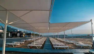 SL La Perla