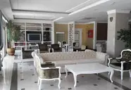 SL La Perla