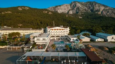 SL La Perla