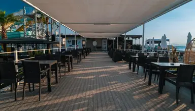 SL La Perla