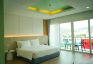 Sleep With Me Hotel - Design Hotel At Patong