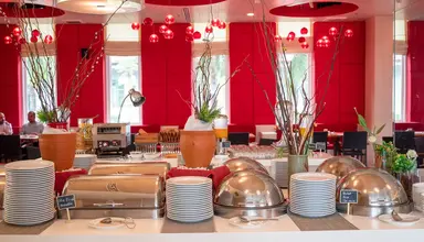 Sleep With Me Hotel - Design Hotel At Patong