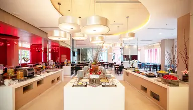 Sleep With Me Hotel - Design Hotel At Patong