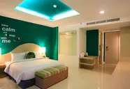 Sleep With Me Hotel - Design Hotel At Patong