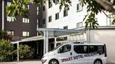 Smart Holiday