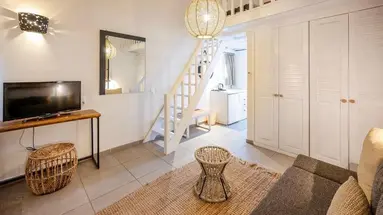Smy Santorini Suites & Villas
