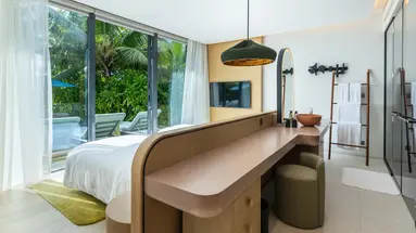SO/ Maldives