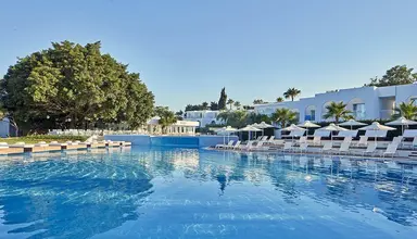 So Nice Club Resort