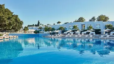 So White Club Resort