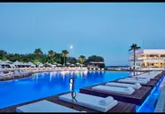 So White Club Resort