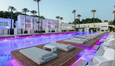 So White Club Resort
