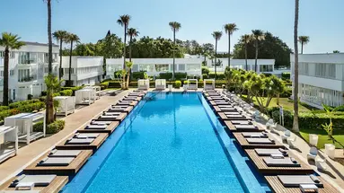 So White Club Resort
