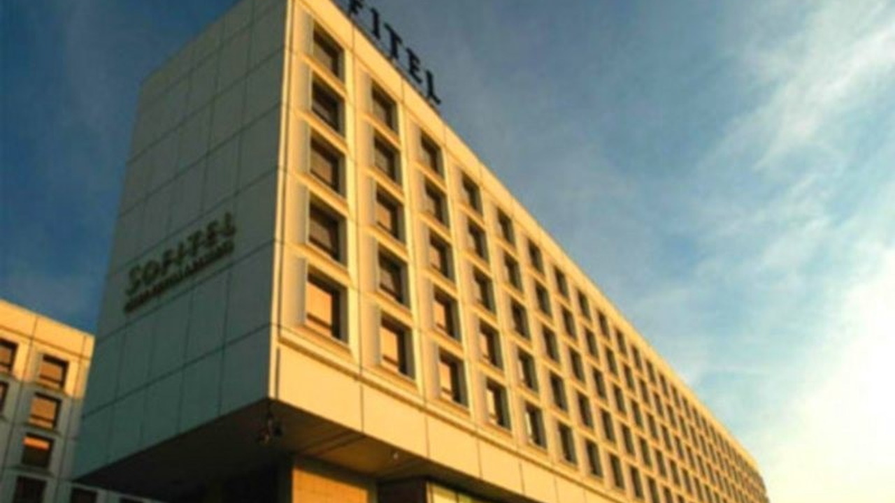 Sofitel Victoria