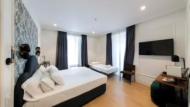 Soho Boutique Opera