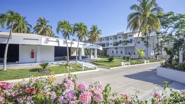 Sol Caribe Beach