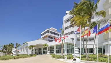 Sol Caribe Beach