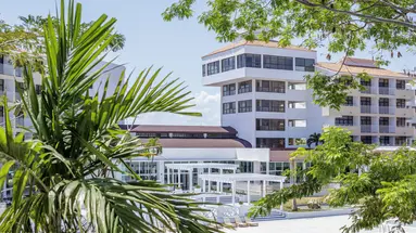 Sol Caribe Beach