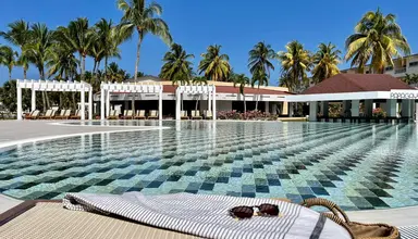 Sol Caribe Beach
