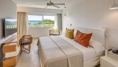 Sol Caribe Beach