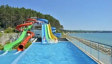 Sol Luna Bay