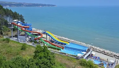 Sol Luna Bay