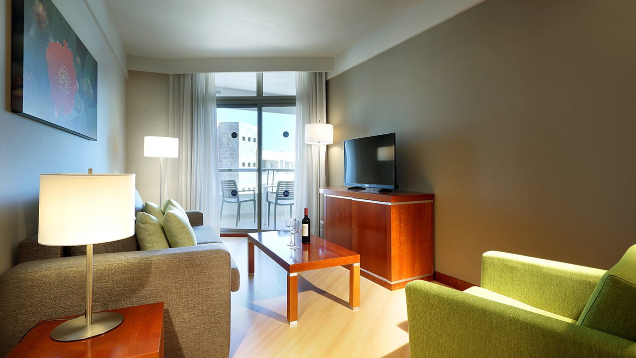 Solvasa Geranios Suites & Spa