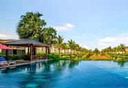 Sonaga Beach Resort & Villas