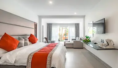 Southern Palms Beach Resort