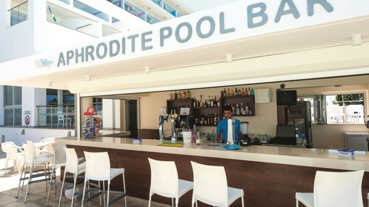 SplashWorld Tofinis Apartments
