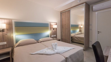 SplashWorld Tofinis Apartments