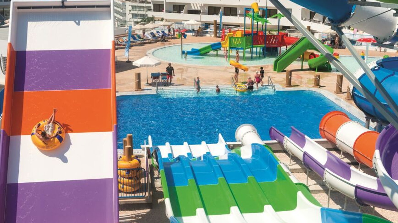 SplashWorld Tofinis Apartments