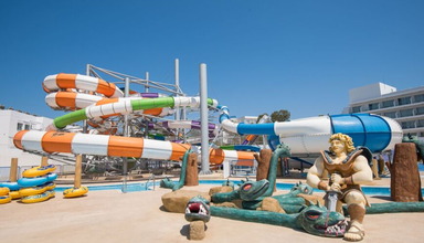 SplashWorld Tofinis Apartments