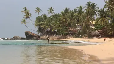 Sri Gemunu Beach Resort