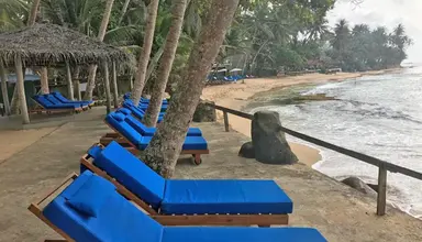Sri Gemunu Beach Resort