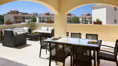 St. Nicolas Elegant Residence