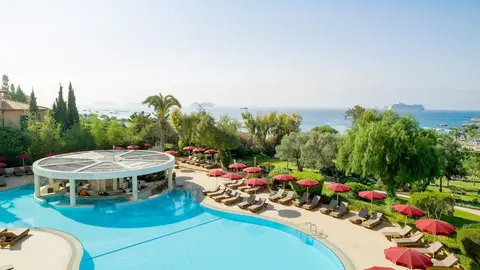 Hotel St. Raphael Resort