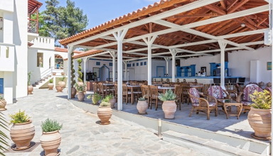 Stafilos Suites