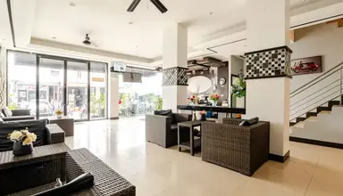 Star House