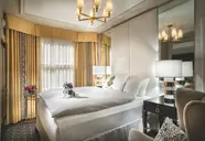 Staypineapple, An Elegant Union Square