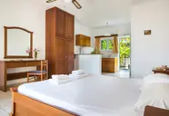Stefanos Studios